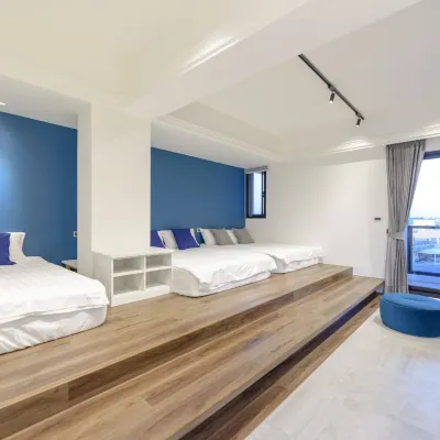 Daytime Hotels near Fenggui Cave