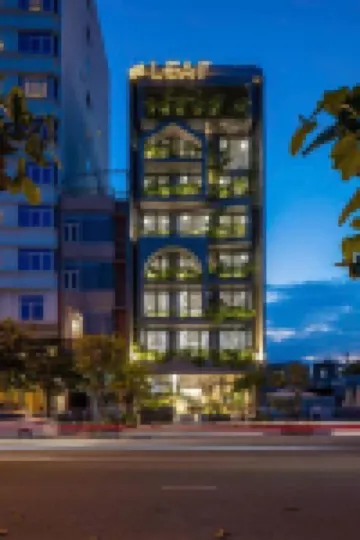 ลีฟ บีชฟร้อนท์ โรงแรม ดานัง