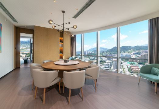 호텔 주변 거리 풍경