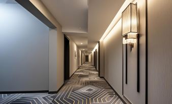 Yinghai Hot Spring Culture Hotel