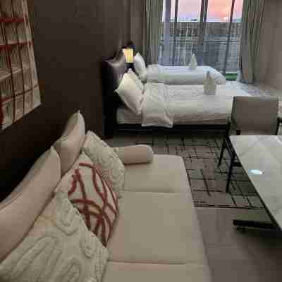 Luxury Penthouse hotel near City of Dreams Solaire Okada NAIA MOA- 1811 Rooms