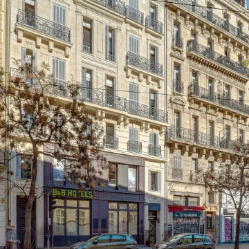 B&B Hotel Marseille Centre Vieux Port Отели рядом с достопримечательностью «Улица Кур-Бельзанс»