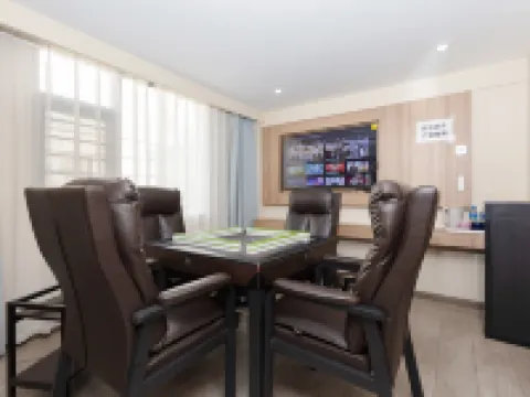 Zhaotong Yunju Hotel (Xinggeng Sinology Culture Park and Hejing Square Branch) Hotel a Zhaotong