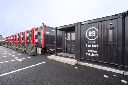 Hotel R9 the Yard Oyamayokokura Отели рядом со станцией JR Oyama station