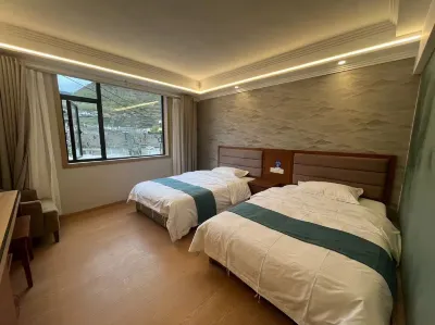 Songpan Xiangyang Business Hotel