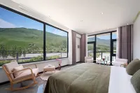Cloudscape Realm · Cloud Aesthetics | Grassland Panoramic Mountain Lodge (Nalati Scenic Area)