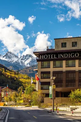 Hotel Indigo JIUZHAI Hotels in Zhongzha Furrow Luneng Resort