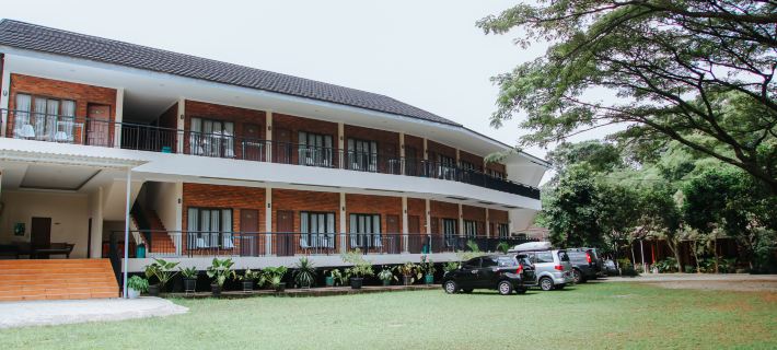 Saung Dolken Syariah Resort & Hotel Hotels in Bogor City