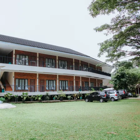 Saung Dolken Syariah Resort & Hotel