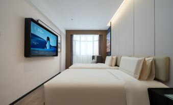 Xuchang Fat Donglai Times Square Cao Wei Ancient City Atour Hotel