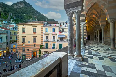 ي امالفي هوسبيتاليتي فنادق في 