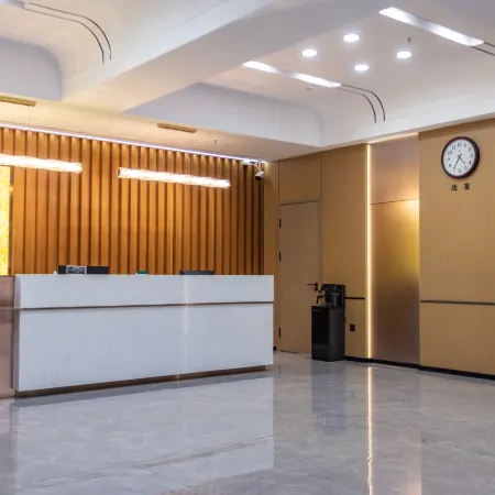 Suifenhe Hualong Hotel