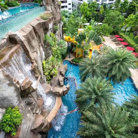Mercure Pattaya Ocean Resort Отели рядом с достопримечательностью «Круг дельфинов»