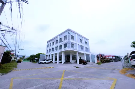 B Hotels Angeles City Отели рядом с достопримечательностью «Филдс-авеню»