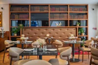 Marmont Heritage Hotel - Breakfast