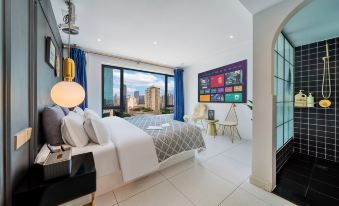 Yunshang High-Rise River View Hotel (Chongqing Jiefangbei Pedestrian Street)