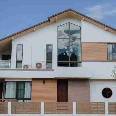 Ma-Umi Chiang Mai pool villa 5 BRs - 10 mins to city center and Airport Hotel Exterior