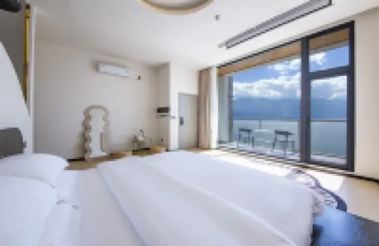 Dali Erhai Lake • Fenghe Li•270° Sea View Designer's Beautiful Accommodation