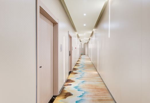 4. 주하이 보팅 호..