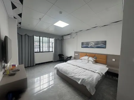 Zhenlong Hotel Отели в г. Тяньлинь