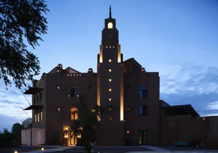 The Lizamat Manor in Turpan Отели рядом с достопримечательностью «Grape Valley»