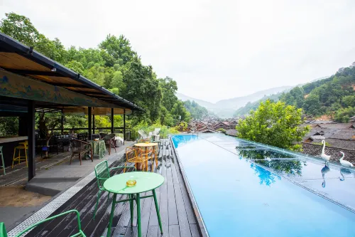Liping Zhaoxing Landscape Resort Hotels in Liping