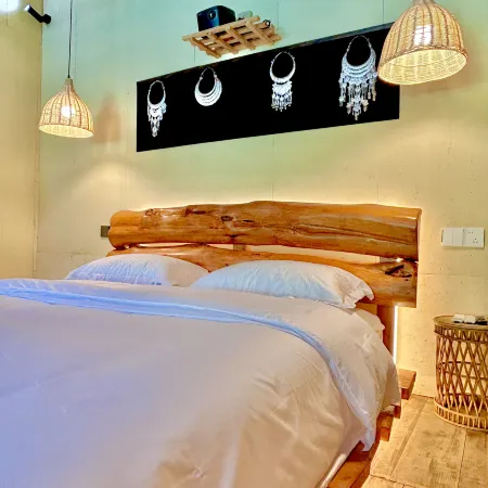 Mountain House Homestay (Gongtan Ancient Town)