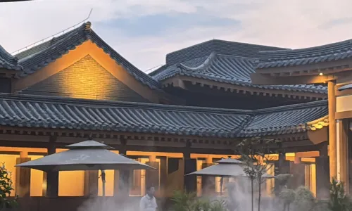 LONGMENSHOUYANHOTELS