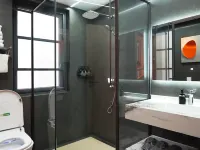치어풀 호텔 (헝디엔 월드 스튜디오 지점) 둥양 호텔