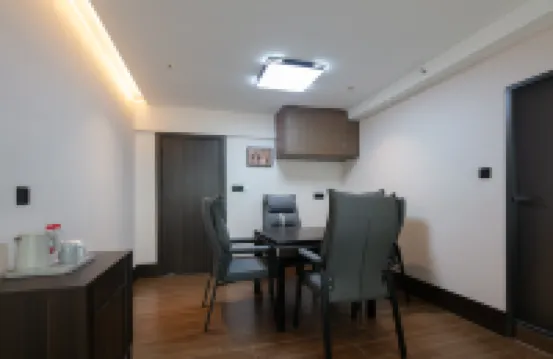 Meisu Yijia Smart Hotel (Changsha High-speed Railway South Station Wujian Tianjie)