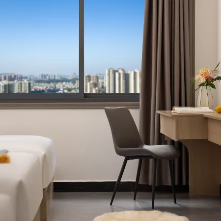Jianjing Garden Hotel (Yueyang Tower Dongting South Road)