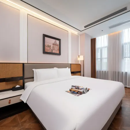 Q.Pavilion Hotel