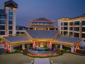 Clam Town Seawater Hot Spring Resort Hotel