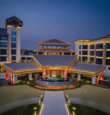 Clam Town Seawater Hot Spring Resort Hotel Hotels near Pingtan Strait Bridge