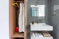 Mu·Quanju Elegant | Mountain Wild Hot Spring Designer Boutique Stay (Hailuogou Glacier Forest Park) - 3-Star