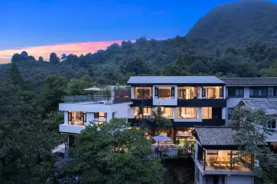 Mount Qingcheng Yuanshan · Private Hot Spring Homestay 백운만불동 주변 호텔