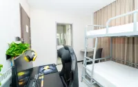 Rest Hotel (Taiyuan Qingxu People's Square Zilin Road) - 2-Star