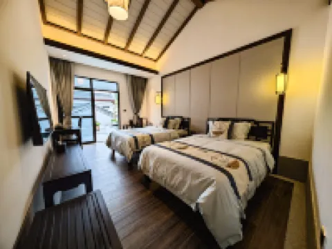 Nianhuagu Hotel (Tianlu Mountain Resort)