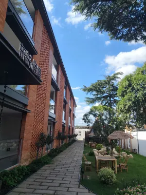 양저우 둥관 이징 호텔 (둥관 거리 허위안) 주자청 생가 주변 호텔