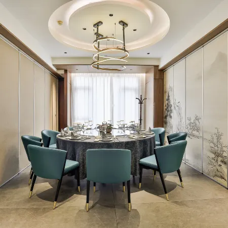 Shexiang Hongbin Hotel
