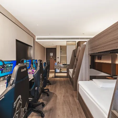 Viana E-sports Apartment (Gongyi Yayu New World)