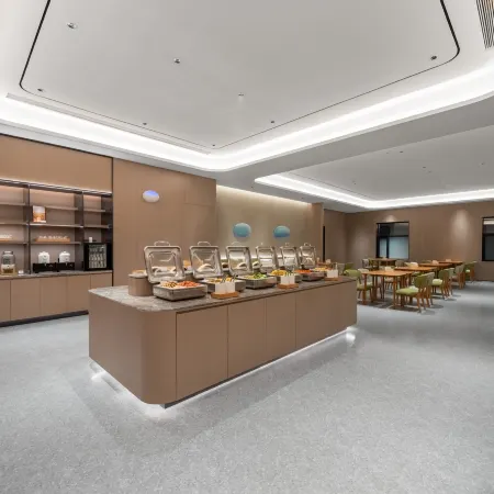 JI Hotel (Yancheng Municipal Government Jinying Julonghu Store)