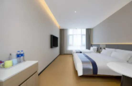 Hunchun Yuefu Hotel (High Speed Railway Station International Passenger Terminal)