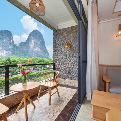 Yangshuo Xingping Li River Inn Hotels near Liandao Bay