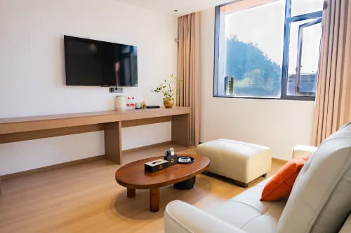Xuan'en Cuijie Mountain Residence Qixu Yun Garden Homestay - Airport Shuttle