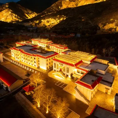 Tai'an General Fenghua Resort Center (Tianwai Village Red Gate Scenic Area) Hotels near Pu Zhao Temple