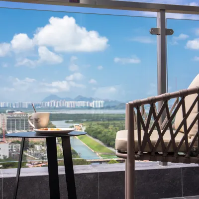 Hampton by Hilton Shenzhen Futian Mangrove Park Apartments Отели рядом с достопримечательностью «Контрольн-пропускной пункт Локмачау»