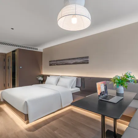 Zhongju Yuezhi Hotel (Baoshan Wuyue High-Speed Rail Station Branch)
