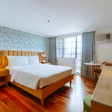 Sugarland Hotel Hotels near Panaad Stadium