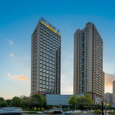 Xinxili International Hotel (Yulin Wanda Garden Expo Park Branch)